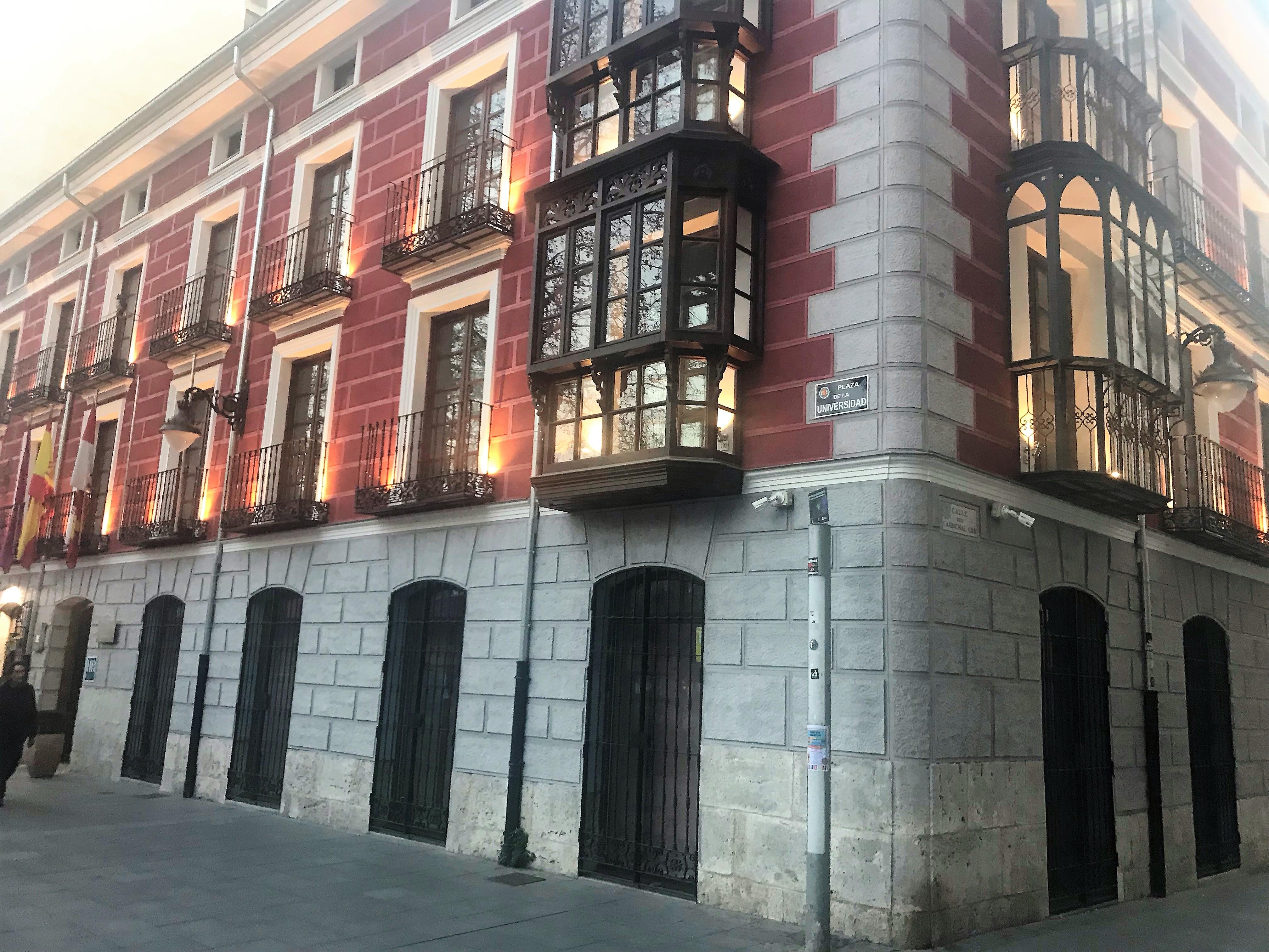 Zenit El Coloquio Hotel Valladolid Exterior foto